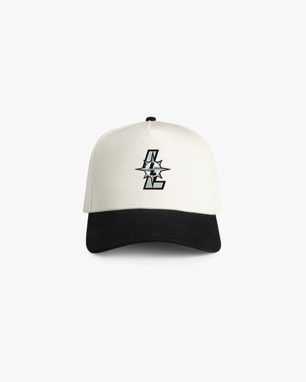 Natural color hat with black brim and star design embroidery